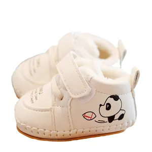 Winter baby walking shoes in cream PU leather with warm fleece lining and panda motif