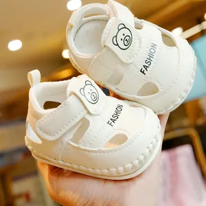Sandales de Pré-marche pour Nourrissons Semelle Souple Ours de Dessin Animé Chaussures Respirantes Été Bébé Garçons Filles