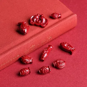 Ciondoli carpa koi e loto in stile cinabro rosso per creazione di gioielli fai-da-te