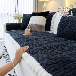 Housse de canapé jacquard bleu marine avec texture pelucheuse et bords rayés