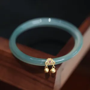 Bracciale in calcedonia ciano con ciondolo a campana Ruyi in stile cinese classico