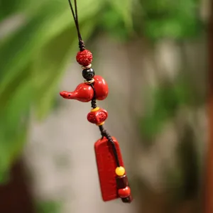 Chinese Stijl Cinnaber Kalebas Auto Hangend Ornament Sandelhout Imitatie Bijenwas Kralen Handgeweven Hanger Voor Huis Auto Decor Nieuwjaar Cadeau