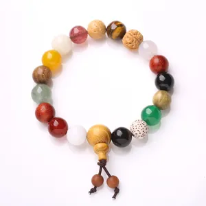 Bracelet traditionnel de 18 graines de Bodhi avec perles de prière en pierres précieuses
