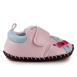 Chaussures bébé roses avec chat et nœud, semelles en caoutchouc antidérapantes pour marche