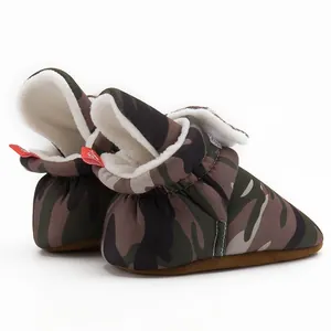 Détails de bottes bébé camouflage avec doublure polaire chaude et semelles souples marron