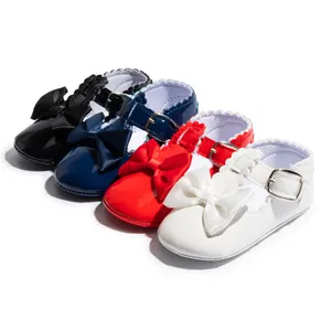 Glänzende Baby-Prinzessinnen-Schuhe mit Schleife in Schwarz, Blau, Rot und Weiß Tönen