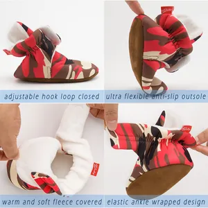 Chaussures de marche bébé camouflage avec doublure polaire chaude et semelle souple