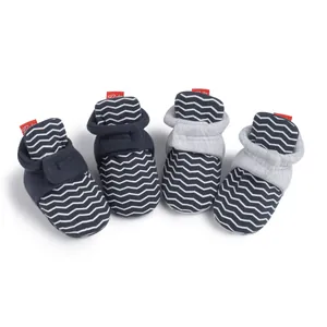 Weiche gestreifte Baby-Socken-Schuhe mit rutschfester Sohle in Dunkelblau und Grau