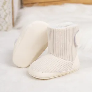Winter-Babystiefel aus cremefarbenem Cord mit warmem Fleecefutter und Klettverschluss