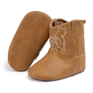 Bottes de cowboy marron pour bébé avec broderies blanches et semelle souple plate