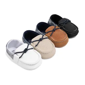 Rutschfeste Baby-Loafer mit weichen Sohlen in Weiß, Beige, Braun und Schwarz Lederoptik