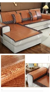 Détail du tapis de canapé en bambou marron foncé montrant la texture fine et le matériau frais