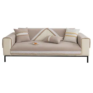 Minimalistische chenille bankhoes set met kanten randen en decoratieve pompons