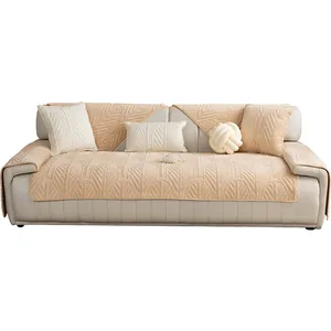 Franse stijl melkwol fluwelen bankhoes set met beige gewatteerd bladpatroon