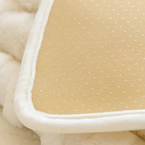 Cojín de sofá de felpa jacquard con puntos antideslizantes de silicona y bordes suaves