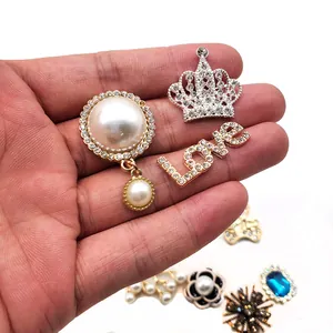 Crystal rhinestone shoe charms with pearl and LOVE letter designs for clog decoration