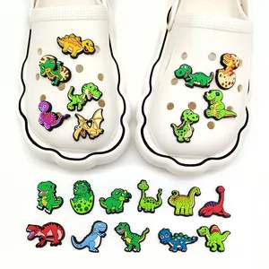 Dinosaurier Schuhstecker aus PVC für Clogs mit Motiven wie T-Rex und Triceratops