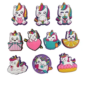 Breloques de Chaussures en PVC Licorne pour Sabots Sandales Décoration DIY Boucle de Chaussure en Caoutchouc Souple pour Enfants Femmes