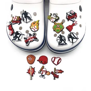 Set de breloques de chaussures baseball en PVC avec battes gants et casques pour sabots