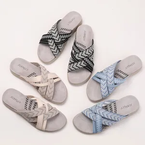 Damen Sommer Plateau-Sandalen mit modischen gekreuzten Stoffriemen in verschiedenen Farben