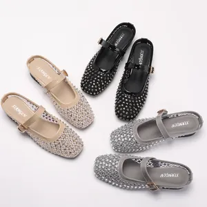 Sandales Mary Jane respirantes en maille avec strass en noir, beige et gris