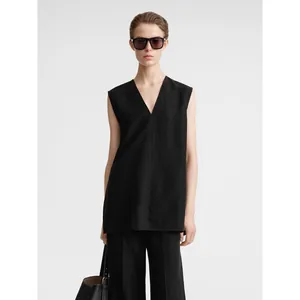 Women's Minimalist Lyocell Linen Blend V-Neck Sleeveless Top Solid Color Loose Fit Side Slit Tunic Tank Shirt