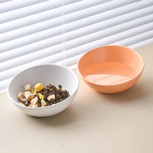 Keramik-Napfset für Hunde und Katzen in Orange und Weiß mit ergonomischem Neigungswinkel