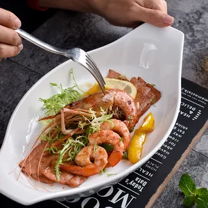 Modern White Ceramic Irregular Oval Fish Plate Double Handle Baking Pan Microwave Safe Porcelain Serving Tray Tableware