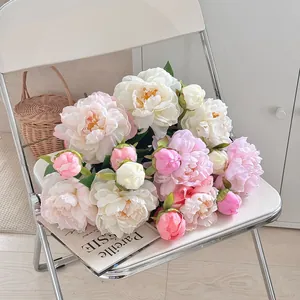 Bouquet de pivoines artificielles avec fleurs de soie et boutons pour déco intérieure