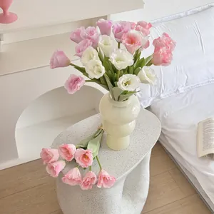 Bouquet di Lisianthus Artificiali in Tessuto di Raso Plastica Filo di Ferro Fiori Finti per Decorazioni Casa Matrimoni Feste