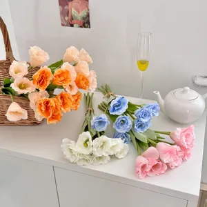 Bouquet di fiori finti lisianthus in colori pastello per eleganti decorazioni per la casa