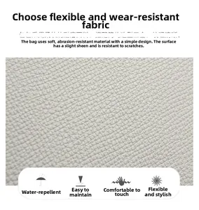 Detail van grijs leer met lychee-textuur, slijtvast en waterbestendig materiaal