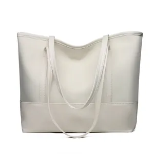 Borsa tote minimalista color bianco crema in tessuto oxford con cuciture a contrasto