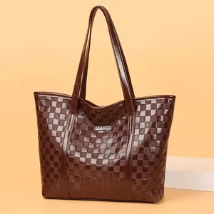 Sac fourre-tout en cuir PU marron matelassé avec motif à losanges et longues anses