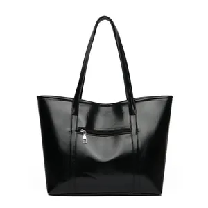 Classic black crocodile texture PU leather tote bag with silver zipper and large capacity