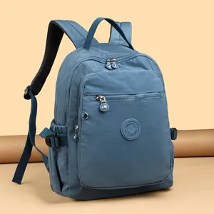 Waterdichte blauwe nylon laptoprugzak met meerdere vakken en ademende banden