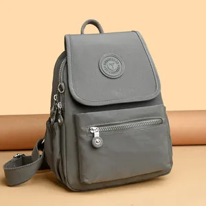 Mochila gris de cuero lavado impermeable con gran capacidad y diseño de solapa