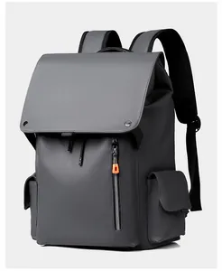 Détail du sac à dos business imperméable gris anthracite avec fermeture éclair orange