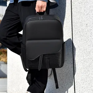 Sac à Dos Homme Business Décontracté en Cuir Synthétique Tissé Sac d'Ordinateur Imperméable Sac d'École de Voyage avec Rabat de Selle Noir