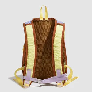 Sac à dos extérieur multicolore avec dossier en maille respirante et bretelles réglables