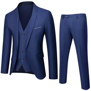 Donkerblauw driedelig herenpak slim fit met jasje, vest en broek op een witte achtergrond