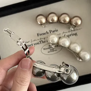 Barrette à cheveux perle vintage française en or champagne, blanc et gris métallisé