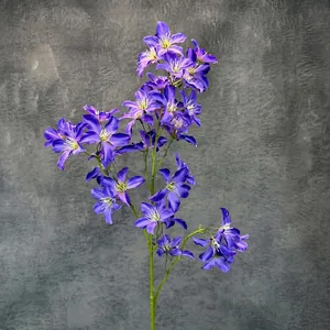 Clématite artificielle violette de 95cm pour décoration de maison ou de mariage