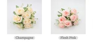 Vista detallada de rosas artificiales color champán y rosa carne para bodas