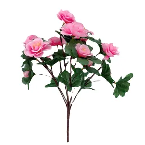 Arbusto de azaleas rosas artificiales de 21 cabezas con hojas de seda sobre fondo blanco