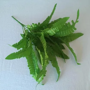 Artificial Persian fern bush with 7 green stems for indoor and outdoor floral decoration
