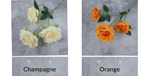 Detailansicht künstlicher Rosen in Champagner und Orange mit 3 Köpfen für Hochzeiten