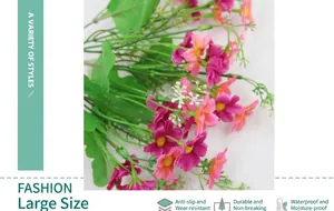 Dettaglio di bouquet di margherite artificiali in rosa e arancione per decorazione
