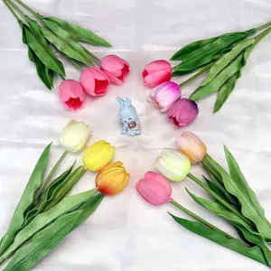 Lifelike PU tulips bouquet with gradient petals and long stems for home decoration