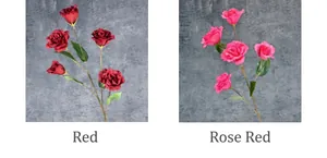 Confronto tra fiori di Eustoma artificiali rossi e rosa rosso con foglie verdi